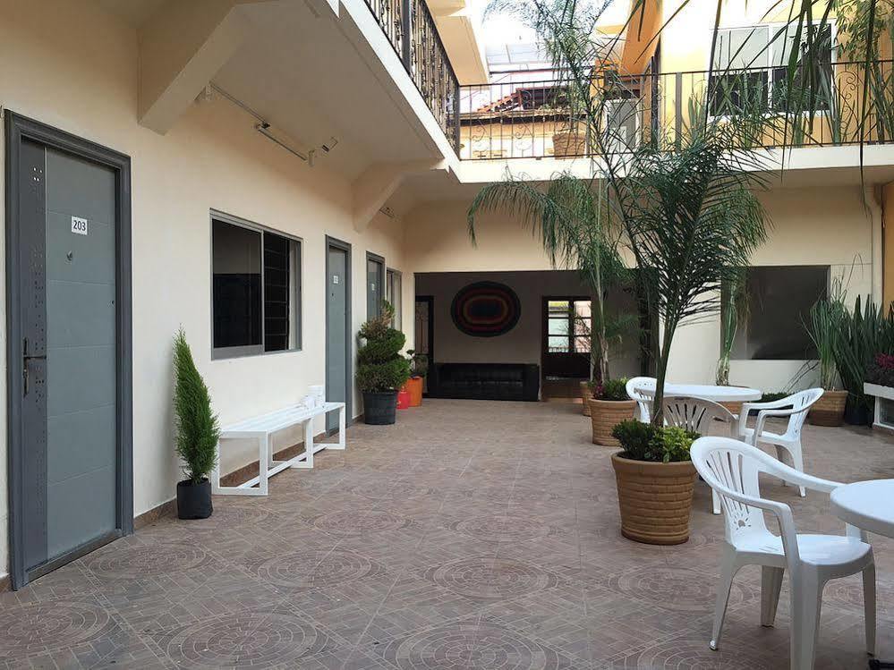 Oyo Hostel Oasis Centro Cerca Del Hospital Issste Hospital Jose Ma Morelos Mexico Extérieur photo